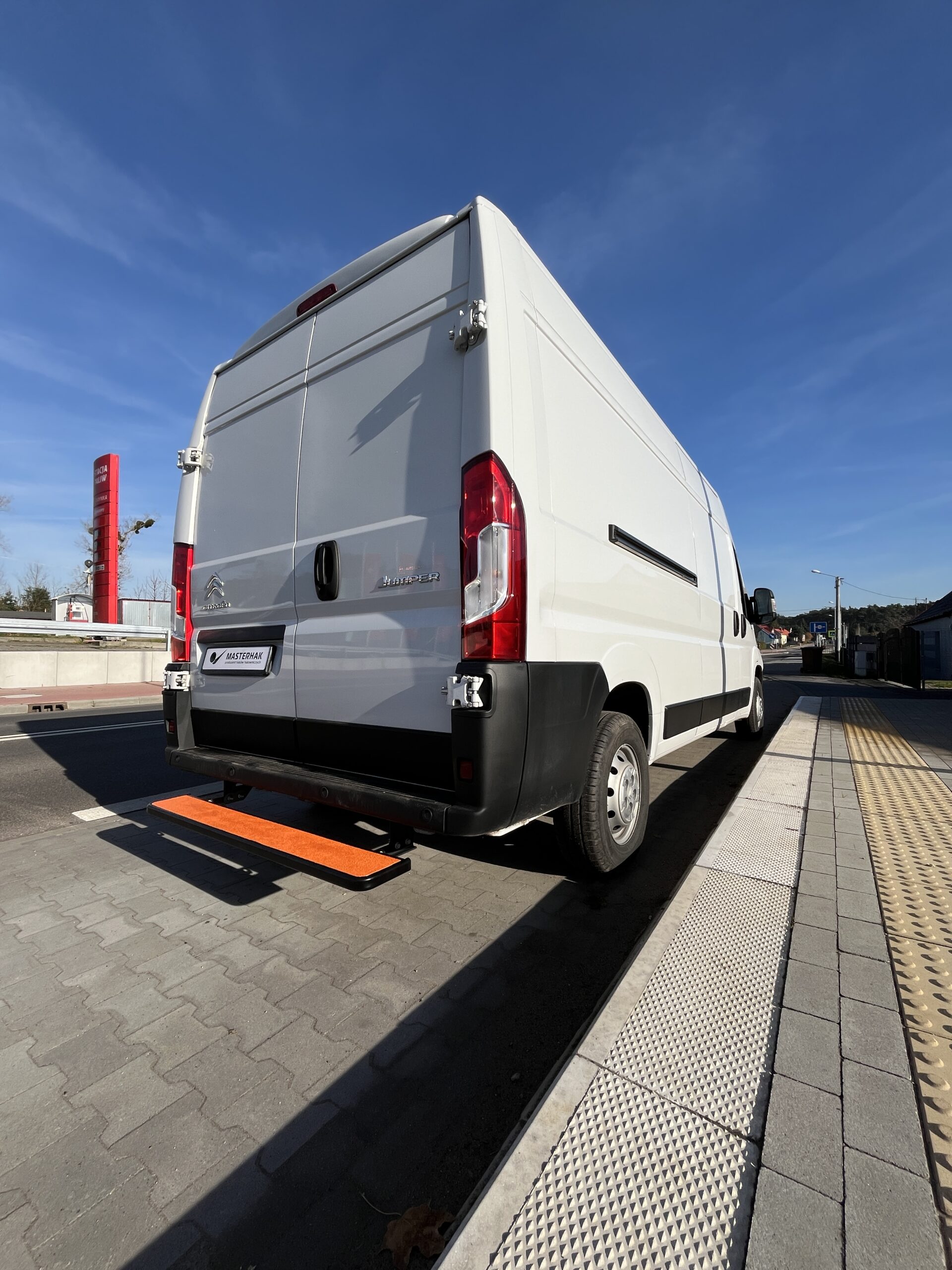 MasterSTEP S1 - Metall-Hecktrittstufe für Toyota Proace Max - Anti-Rutsch-Matte - Image 7