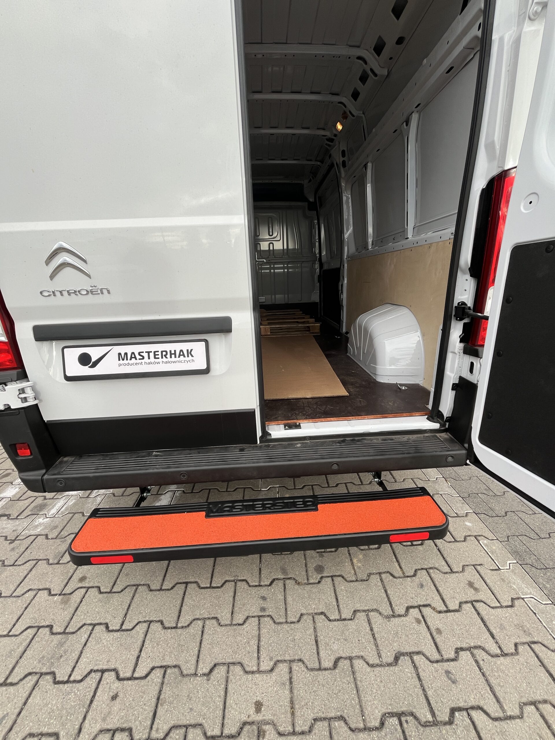 MasterSTEP T1 - Rear Step for Fiat Ducato – Anti-Slip Surface (Kopiuj) - Image 10