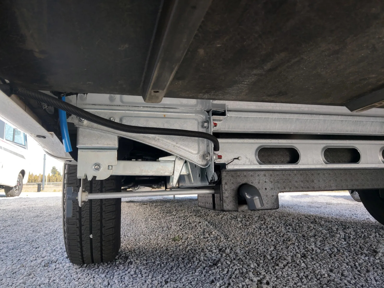Motorhome Stabiliser Mount Bracket – Double Floor Solution, 2 Pack - Image 4