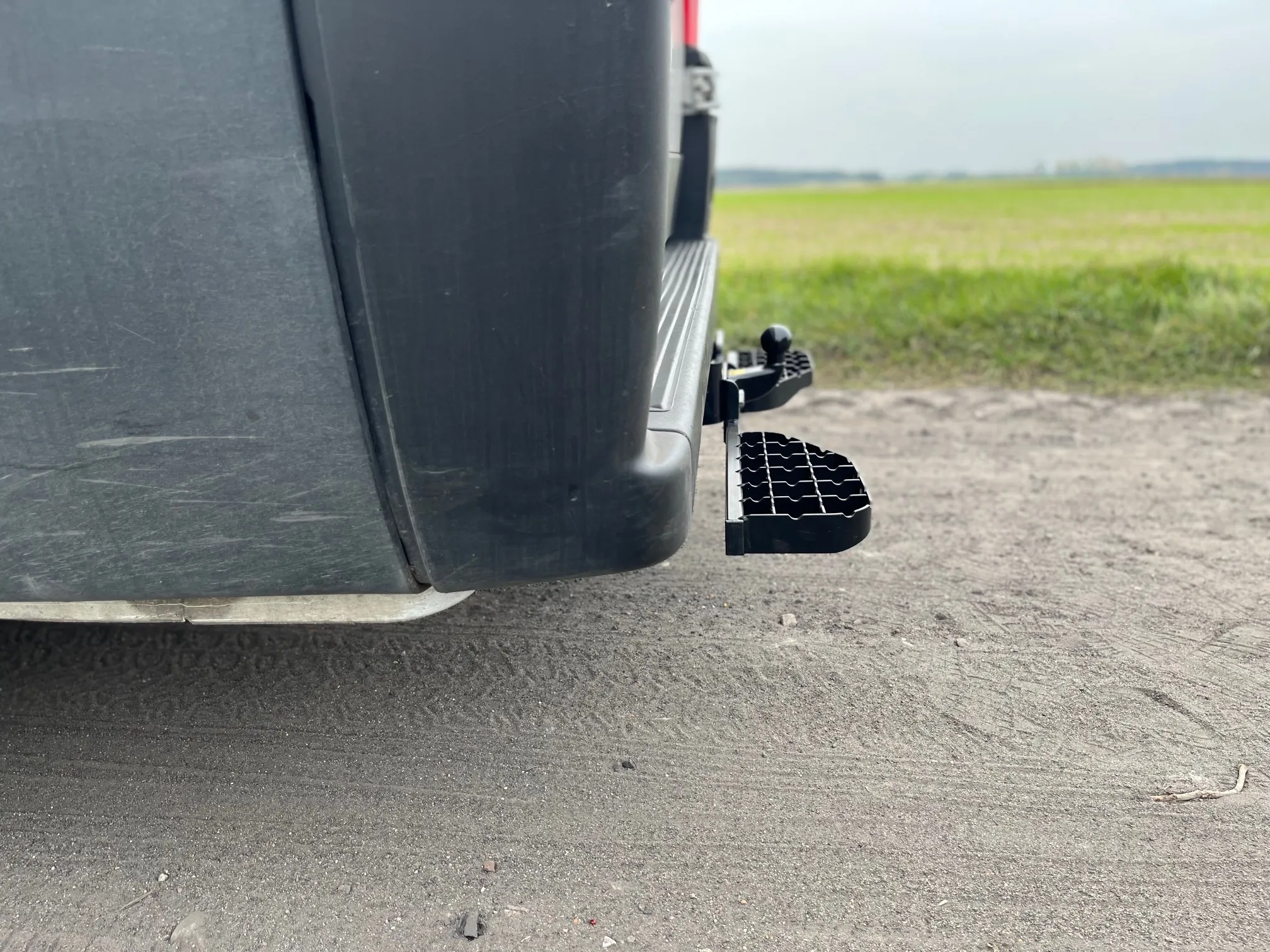 Double Towbar Step M16 - Rear Step for Van, Bus and Camper, 2-Bolt Flange - Image 8