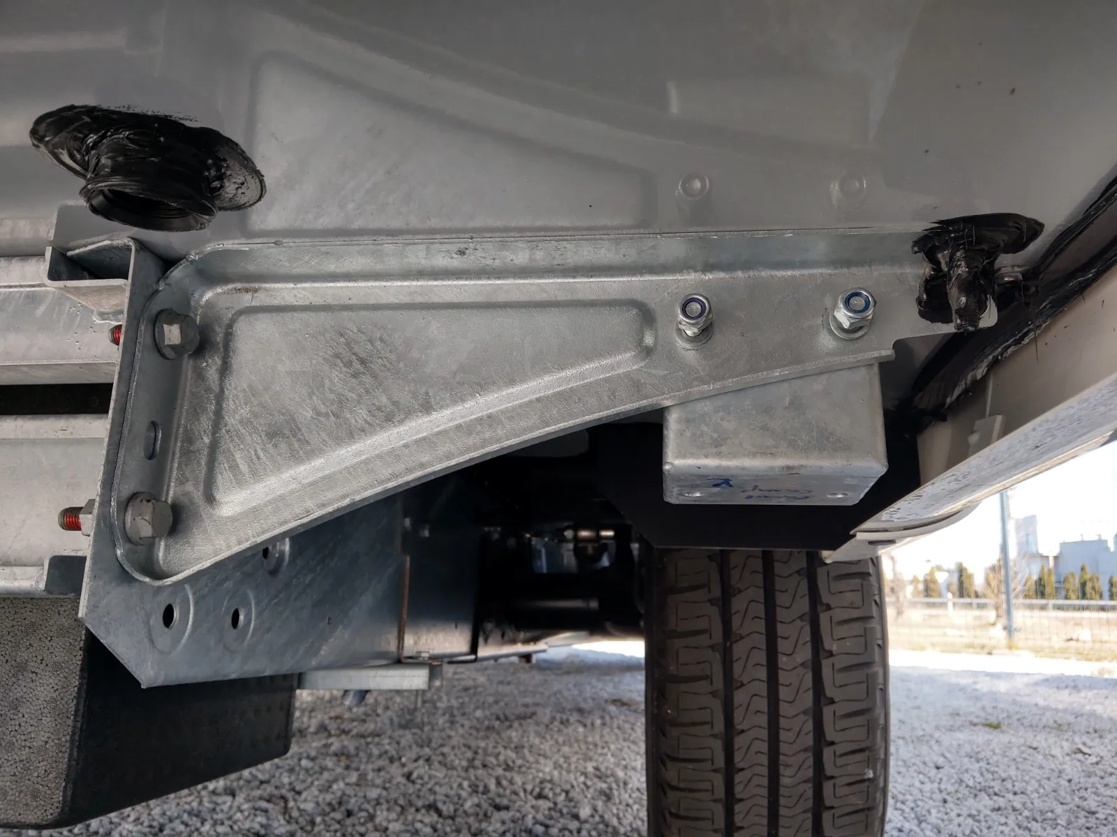 Motorhome Stabiliser Mount Bracket – Double Floor Solution, 2 Pack - Image 3