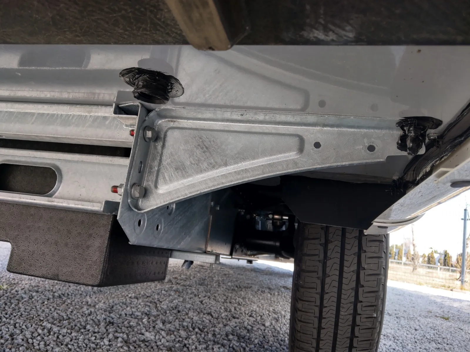 Motorhome Stabiliser Mount Bracket – Double Floor Solution, 2 Pack - Image 2