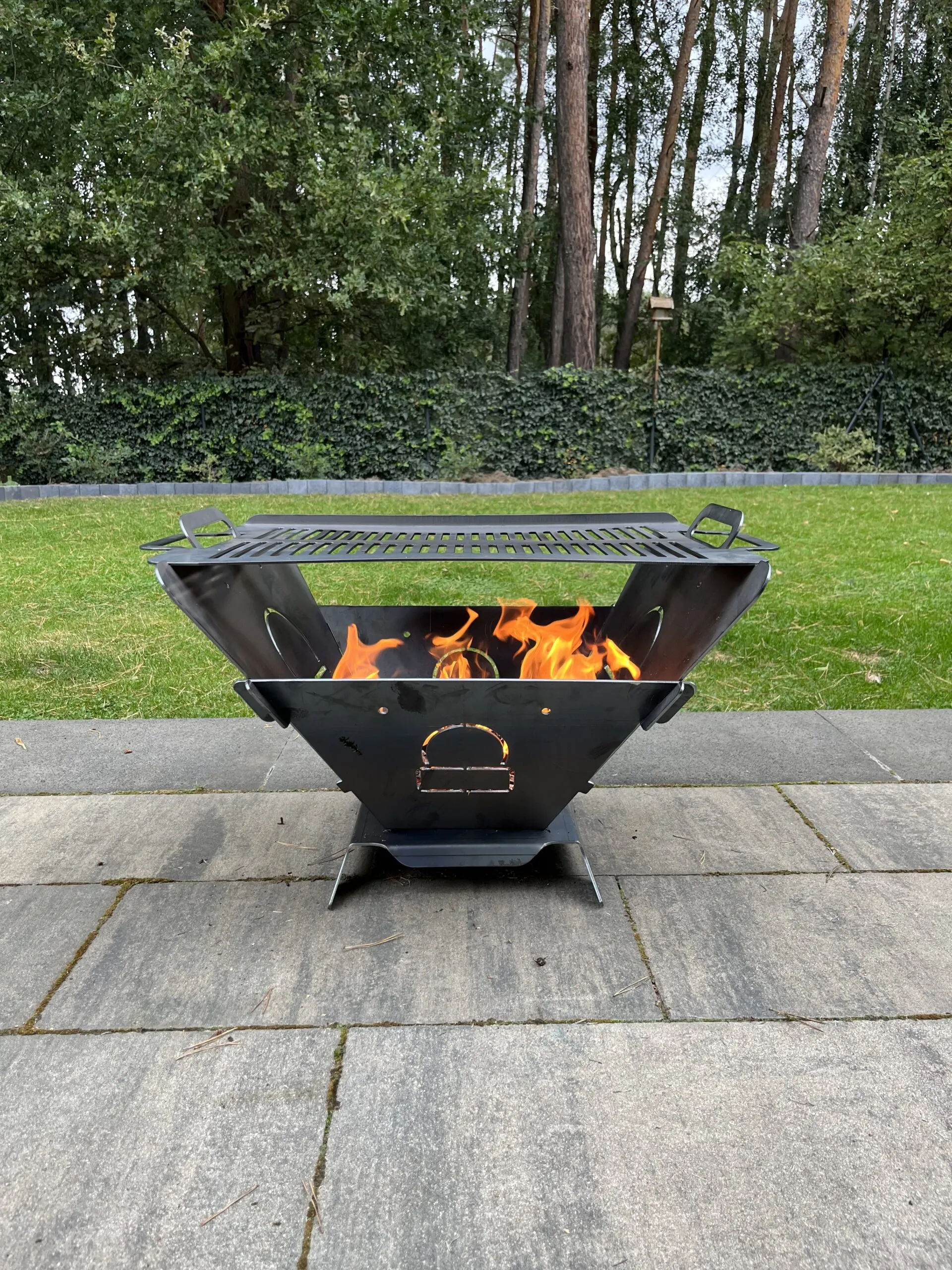 MasterBBQ #1 – folding fire pit with grill grate | fire pit and BBQ 2in1 - Image 12