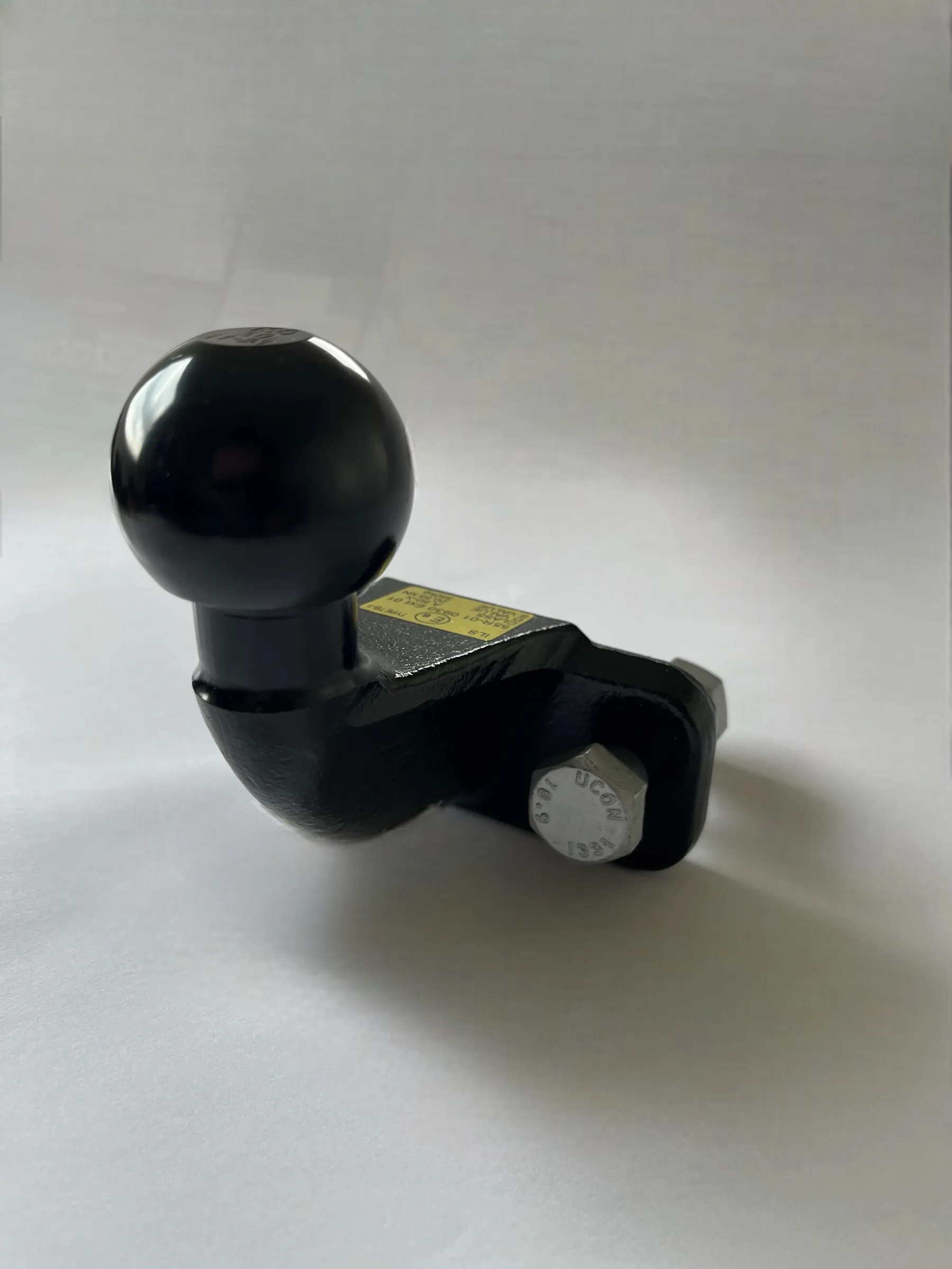 ILS C2 Tow Ball - 2-Bolt Flange M16 incl. Bolt Kit M16x50 Grade 10.9 - Image 9