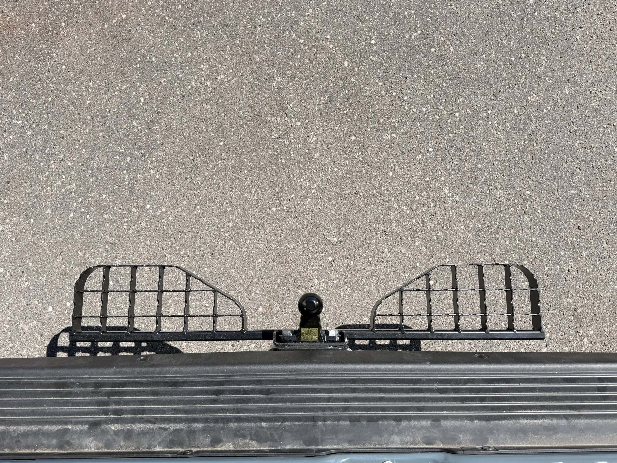 Double Tow Hitch Step M16 for Toyota Proace Max - Easy Access to Van and Camper
